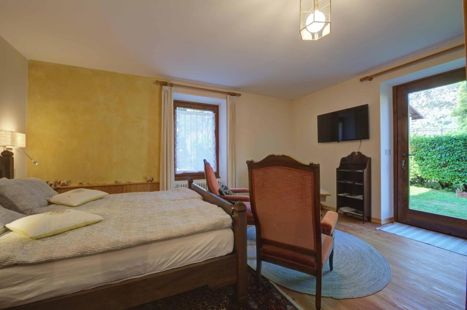 Il Pellegrino Bed & Breakfast Issogne Екстериор снимка